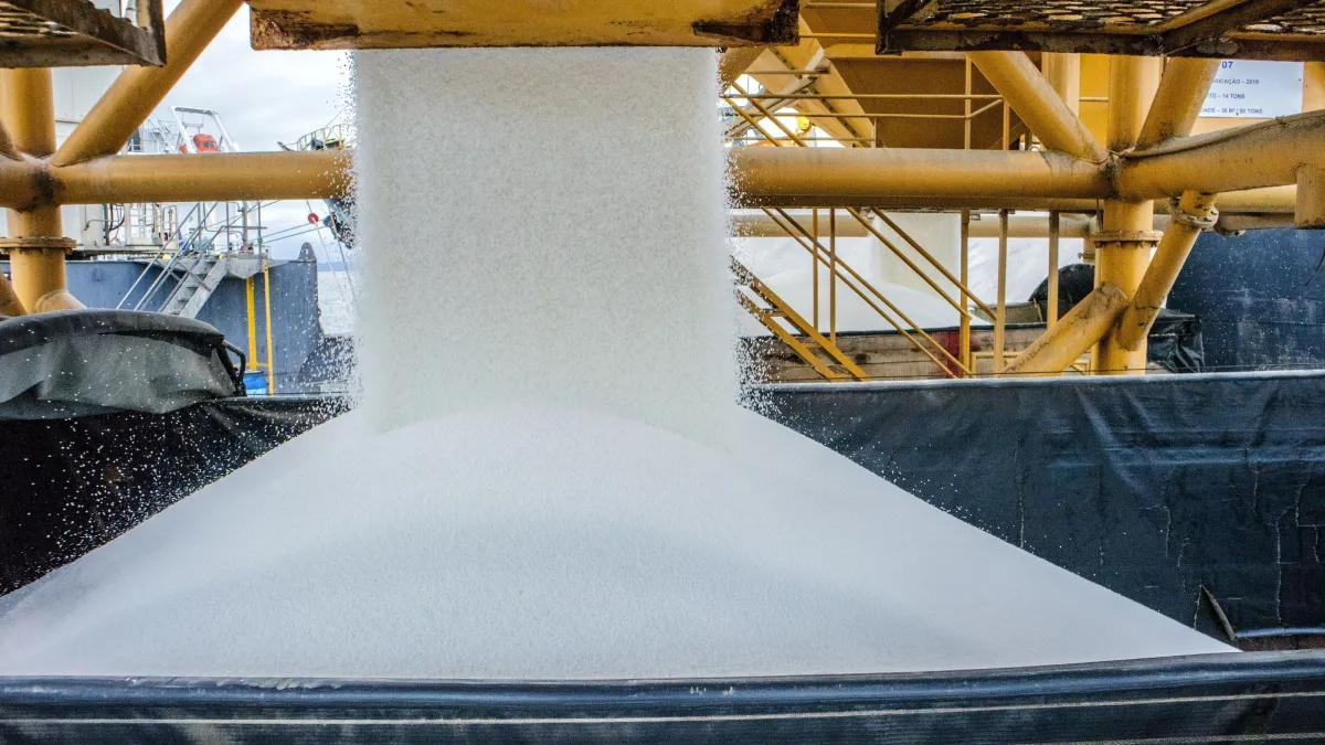 Brasil assegura milhões de toneladas de fertilizantes com empresa marroquina